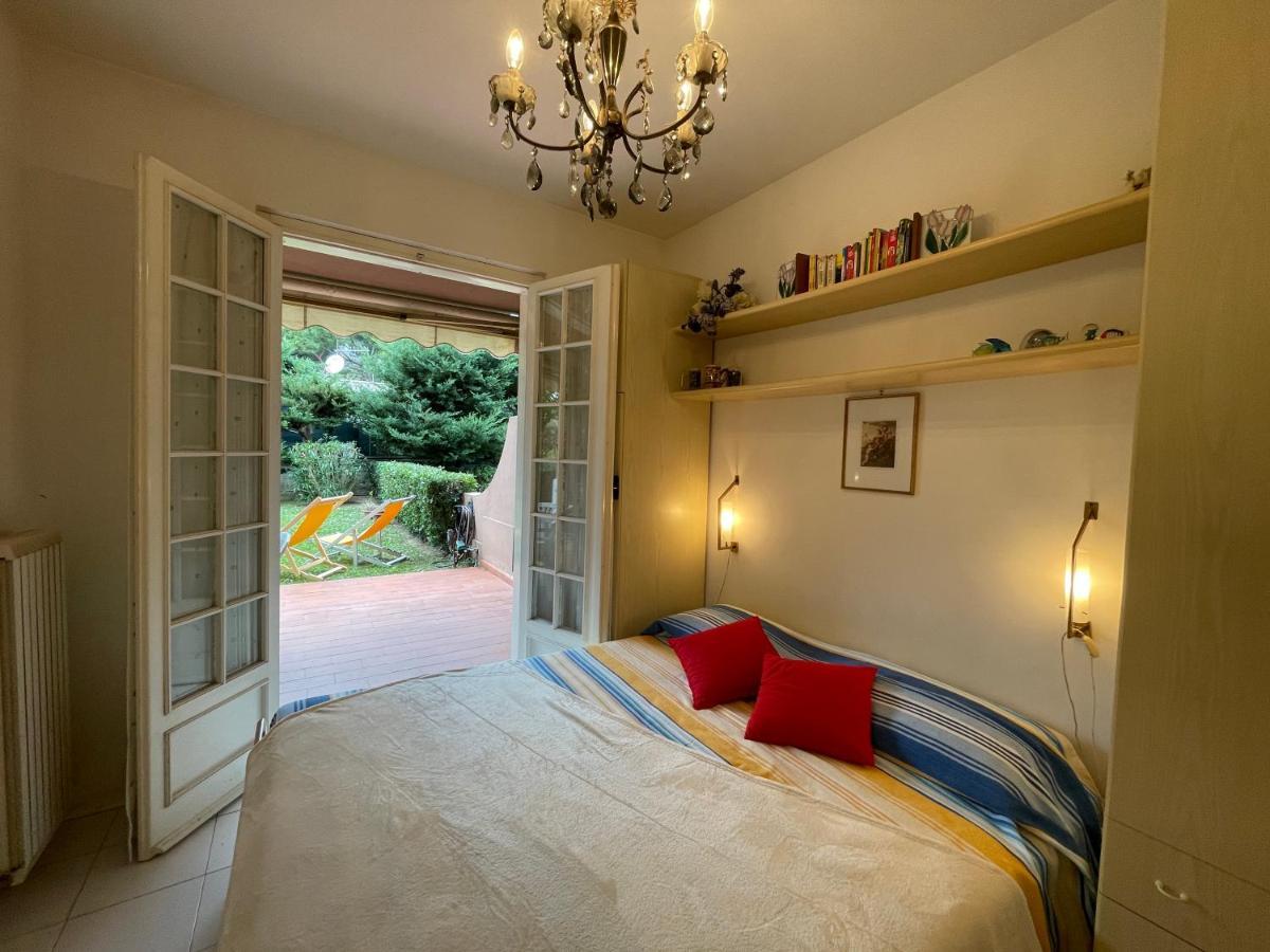 Appartamento Relax In Piscina - Free Parking E Ampio Giardino Loano Esterno foto